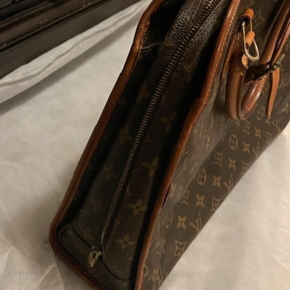 Louis Vuitton Monogram Rivoli Soft Briefcase - Picture 11 of 15